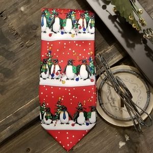 NWOT Yule Tie Greetings Penguin Christmas Tie